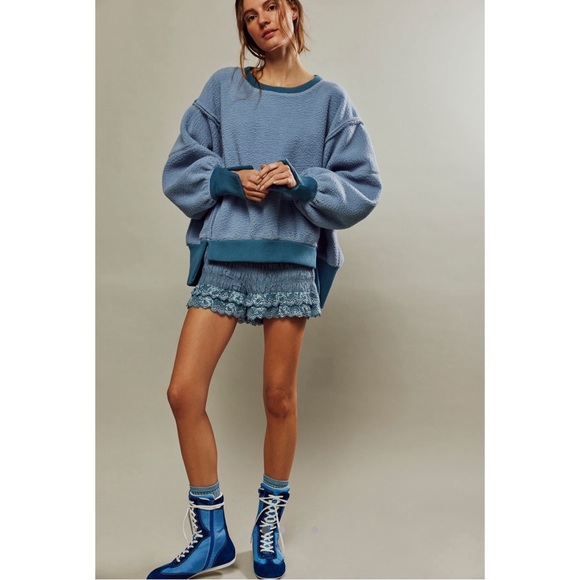 FREE PEOPLE WE THE FREE COZY CAMDEN SWEATSHIRT in FALLING WATER BLUE - Picture 11 of 11